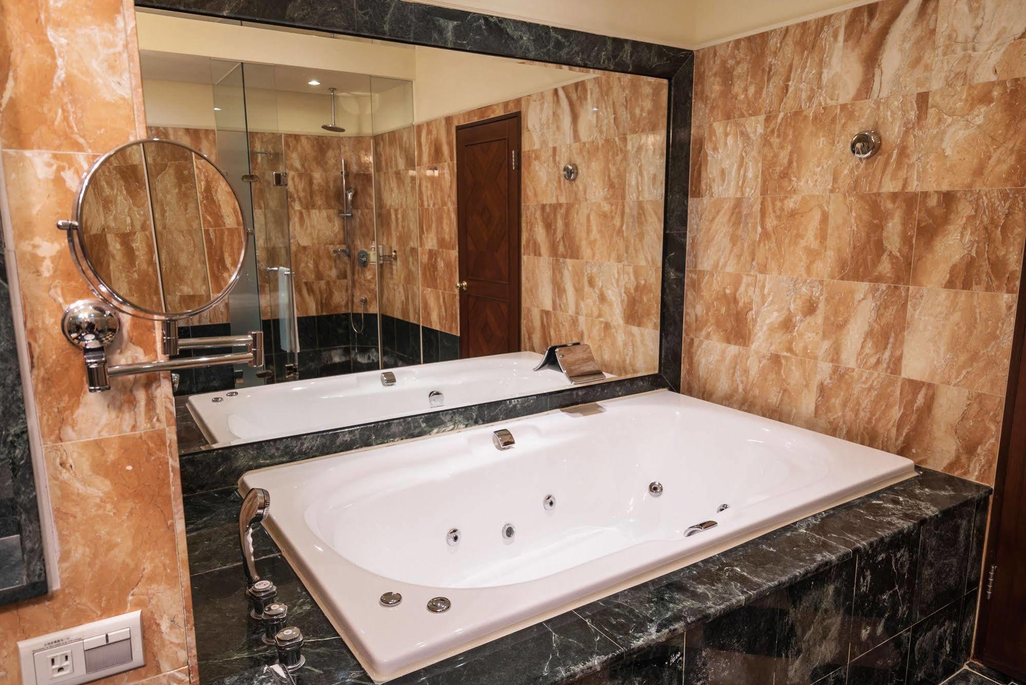 Capital Hotel Dazhi Taipei Extérieur photo